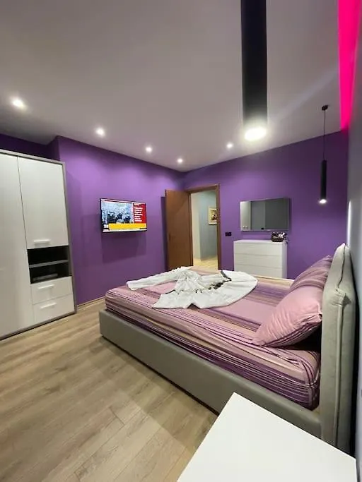 Gold Apartment ティラナ アルバニア