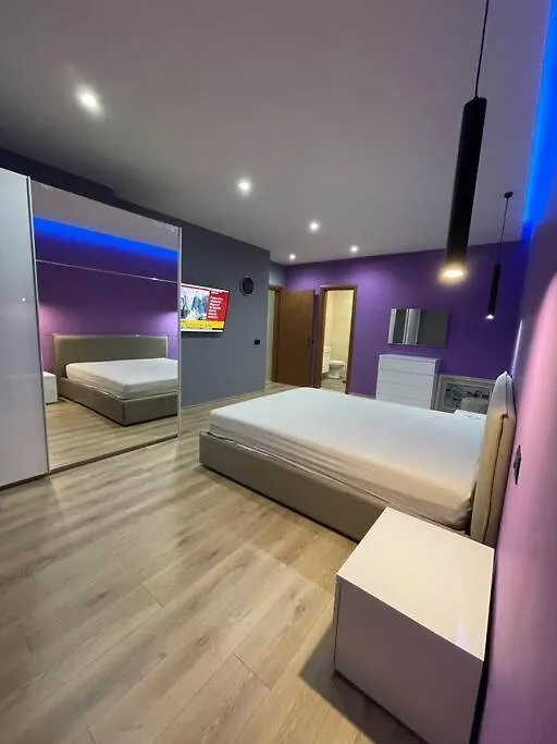 Gold Apartment ティラナ 0*,  アルバニア
